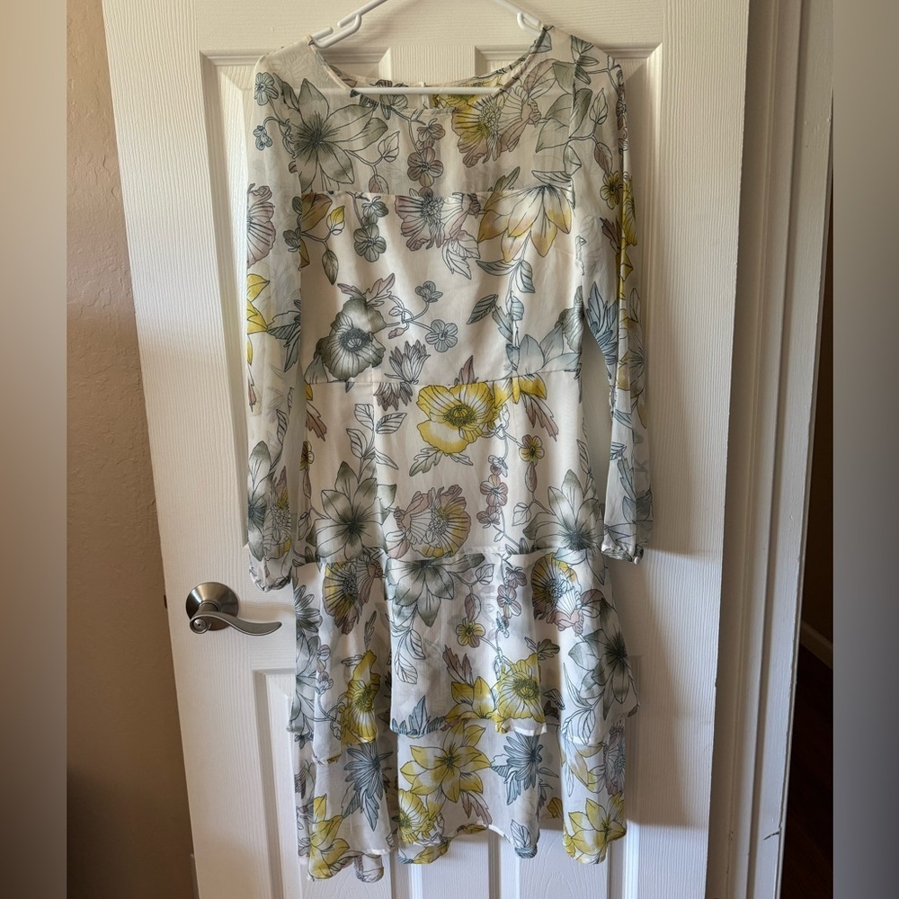 cupcakes & cashmere Floral Long Sleeve Dress Size 4